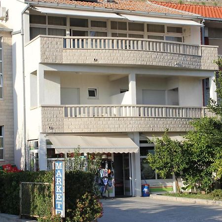 Omis Duce Sandy Beach Apartments Mare Luaran gambar