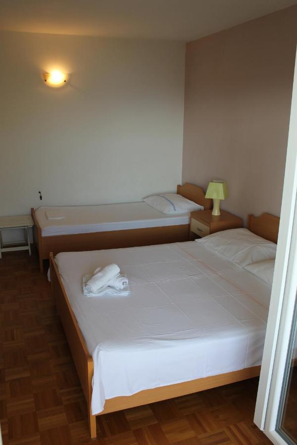 Omis Duce Sandy Beach Apartments Mare Luaran gambar